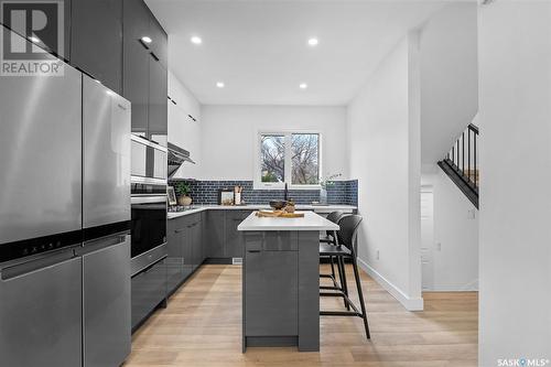 928 Temperance Street, Saskatoon, SK - Indoor Photo Showing Kitchen With Upgraded Kitchen