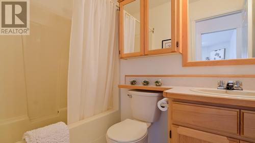 1634 Carmi Avenue Unit# 120, Penticton, BC - Indoor Photo Showing Bathroom