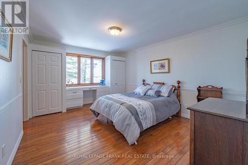 17 Ted'S Lane, Galway-Cavendish And Harvey, ON - Indoor Photo Showing Bedroom