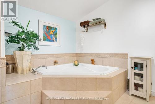 301 - 19-21 King Street, Cobourg, ON - Indoor Photo Showing Bathroom