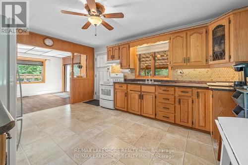 2643 Buckhorn Rd, Smith-Ennismore-Lakefield, ON - Indoor Photo Showing Kitchen With Double Sink