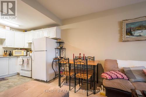 312 Riverside Pkwy, Quinte West, ON - Indoor Photo Showing Kitchen