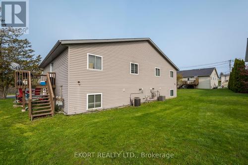 312 Riverside Pkwy, Quinte West, ON - Outdoor With Exterior