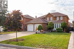 4369 IDLEWILDE CRES  Mississauga, ON L5M 4E2