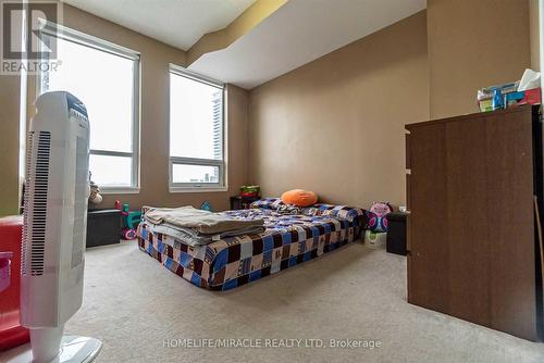807 - 388 Prince Of Wales Drive, Mississauga, ON - Indoor Photo Showing Bedroom