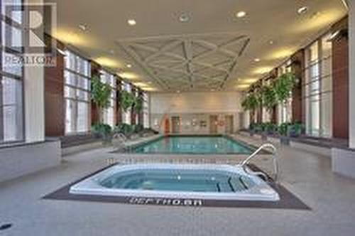807 - 388 Prince Of Wales Drive, Mississauga, ON - Indoor Photo Showing Other Room With In Ground Pool