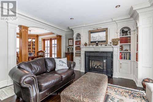 5427 Ravenshoe Road, East Gwillimbury, ON - Indoor Photo Showing Living Room With Fireplace