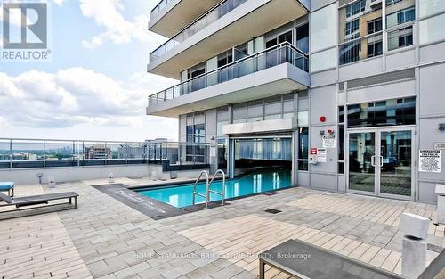 #Se 508 -9199 Yonge St, Richmond Hill, ON - Outdoor With In Ground Pool