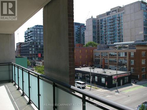 622 - 460 Adelaide Street E, Toronto, ON - Outdoor With Balcony