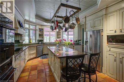 13233 Fifth Line, Milton, ON - Indoor Photo Showing Kitchen With Upgraded Kitchen