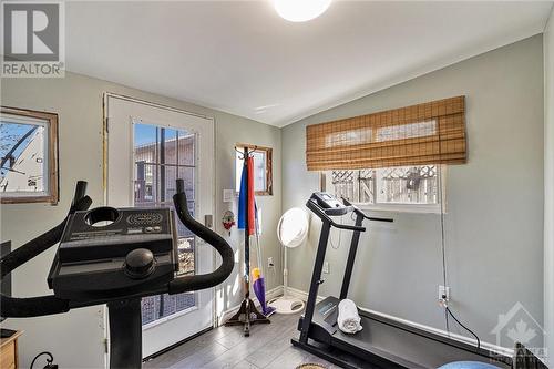 She-shed, office or gym - 450 Clarence E Street, Winchester, ON - Indoor Photo Showing Gym Room