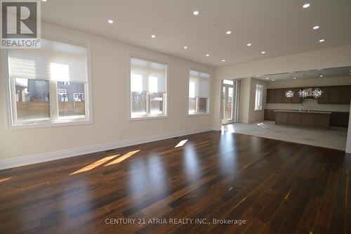 19 Mumberson St, Innisfil, ON - Indoor Photo Showing Other Room