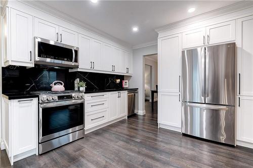 6 Napoleon Drive, Stoney Creek, ON - Indoor Photo Showing Kitchen With Stainless Steel Kitchen