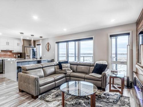 Salon - 104-984 Rue Notre-Dame, Repentigny (Repentigny), QC - Indoor Photo Showing Living Room With Fireplace