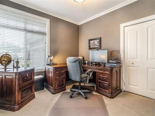 1745 Country Hills Dr, Nanaimo, BC - Indoor Photo Showing Office