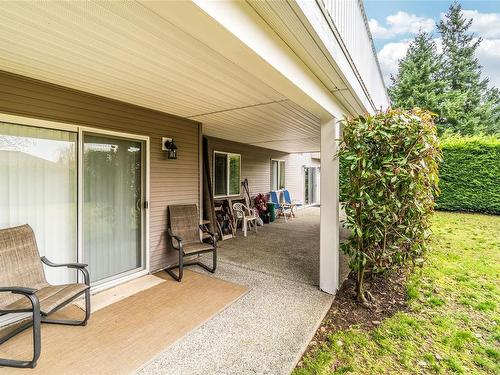 1745 Country Hills Dr, Nanaimo, BC - Outdoor With Deck Patio Veranda With Exterior
