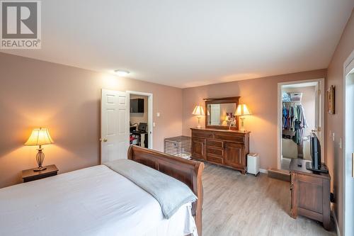 20577 Garnet Valley Road, Summerland, BC - Indoor Photo Showing Bedroom