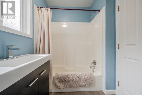 20577 Garnet Valley Road, Summerland, BC - Indoor Photo Showing Bathroom