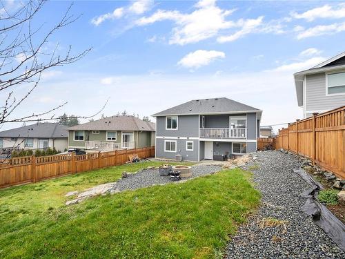 1363 College Dr, Nanaimo, BC - Outdoor With Backyard With Exterior