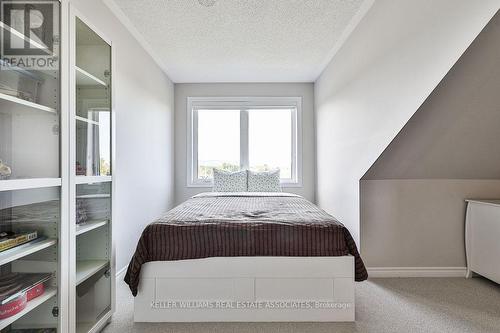 #302 -4 Anchorage Cres, Collingwood, ON - Indoor Photo Showing Bedroom