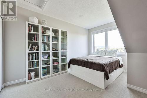 302 - 4 Anchorage Crescent, Collingwood, ON - Indoor Photo Showing Bedroom