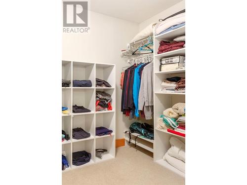 3328 Roncastle Road, Blind Bay, BC - Indoor Photo Showing Laundry Room