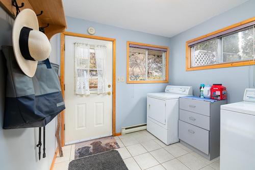 12343 Christie Road, Boswell, BC - Indoor Photo Showing Laundry Room