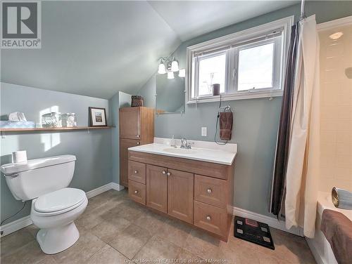 506 College St, Bathurst, NB - Indoor Photo Showing Bathroom