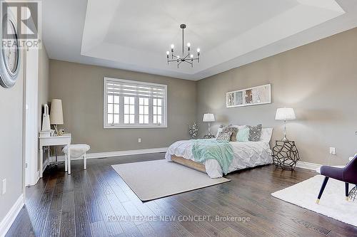 72 Hartney Dr, Richmond Hill, ON - Indoor Photo Showing Bedroom