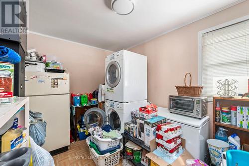 10065 Sunset Road, Central Elgin, ON - Indoor Photo Showing Laundry Room