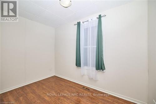 58 Court St, St. Catharines, ON - Indoor Photo Showing Other Room