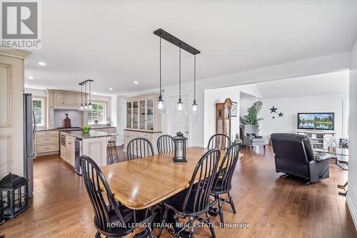 370 Detlor Road, Bancroft, ON - Indoor Photo Showing Dining Room