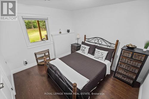370 Detlor Rd, Bancroft, ON - Indoor Photo Showing Bedroom
