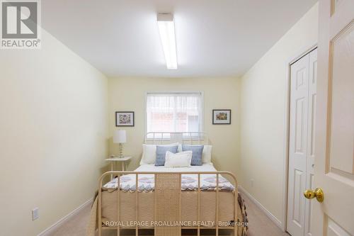 42 Spruce Gdns, Belleville, ON - Indoor Photo Showing Bedroom