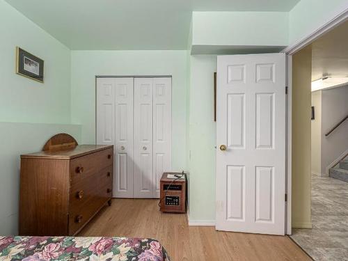 1322 Heustis Drive, Ashcroft, BC - Indoor Photo Showing Bedroom
