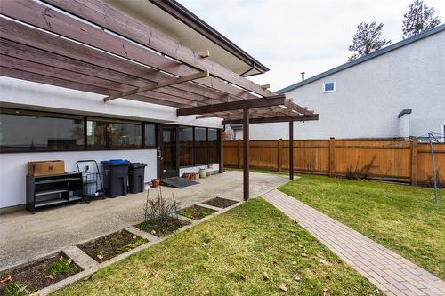 371 Francis Avenue, Kelowna, BC - Outdoor