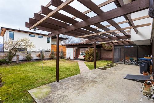 371 Francis Avenue, Kelowna, BC - Outdoor