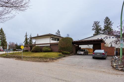 371 Francis Avenue, Kelowna, BC - Outdoor