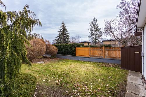 371 Francis Avenue, Kelowna, BC - Outdoor