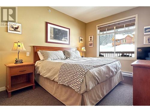 255 Feathertop Way Unit# 320, Big White, BC - Indoor Photo Showing Bedroom