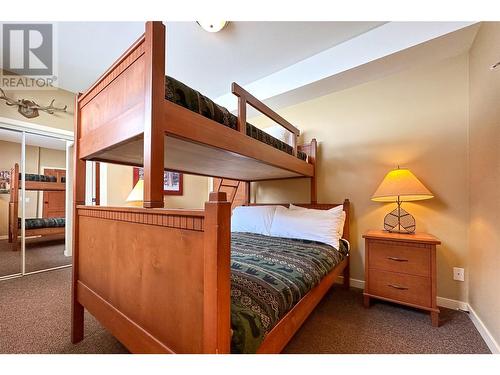 255 Feathertop Way Unit# 320, Big White, BC - Indoor Photo Showing Bedroom
