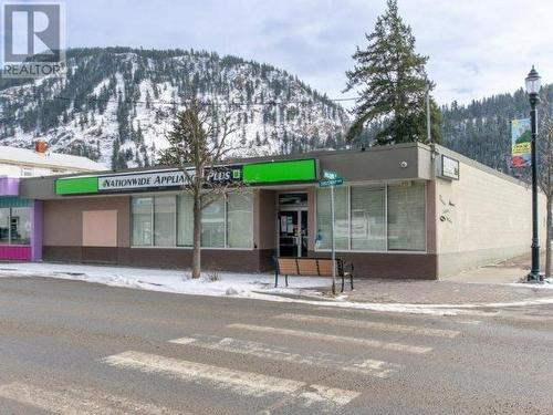 709 Shuswap Avenue, Chase, BC 