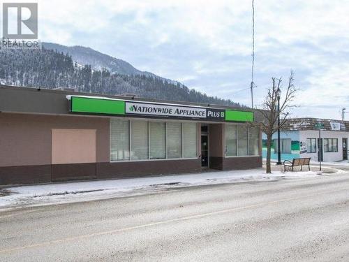 709 Shuswap Avenue, Chase, BC 