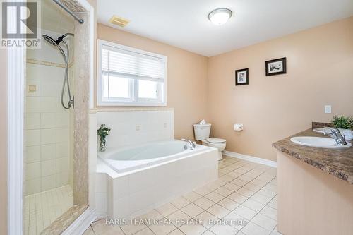 4 Silvercreek Crescent, Barrie, ON - Indoor Photo Showing Bathroom