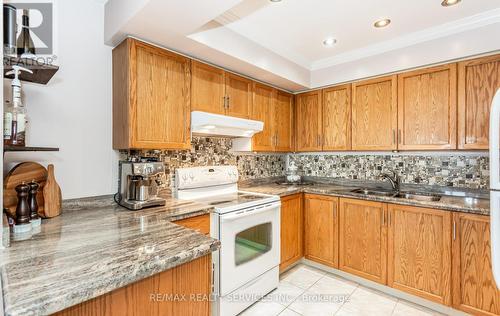#1207 -310 Mill St S, Brampton, ON - Indoor Photo Showing Kitchen With Double Sink
