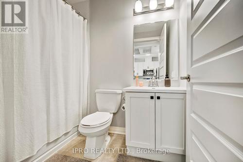 #322 -95 Dundas St, Oakville, ON - Indoor Photo Showing Bathroom