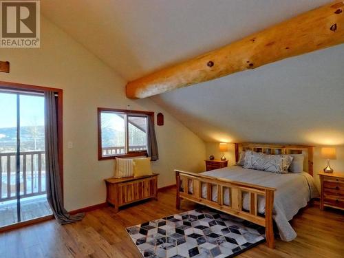 7665 Eagan Lake Road, Bridge Lake, BC - Indoor Photo Showing Bedroom