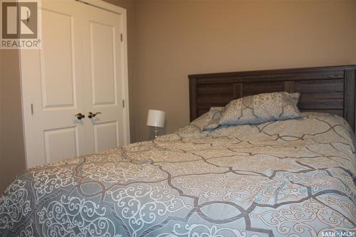 202 205 Fairford Street E, Moose Jaw, SK - Indoor Photo Showing Bedroom