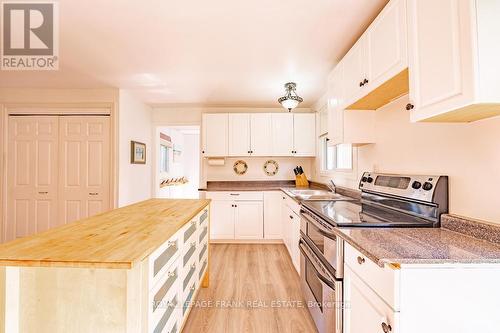 1279 Young'S Cove Rd, Smith-Ennismore-Lakefield, ON - Indoor Photo Showing Kitchen