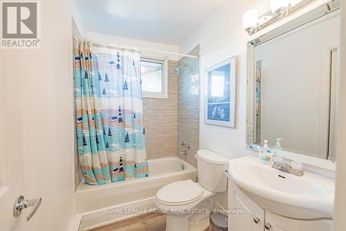 1279 Young'S Cove Rd, Smith-Ennismore-Lakefield, ON - Indoor Photo Showing Bathroom